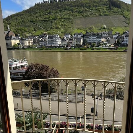 Holiday Apartment Mit Moselblick Im Moselhaus Cochem Exterior foto