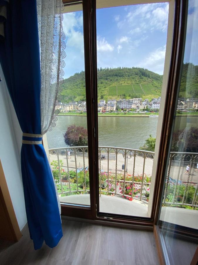 Holiday Apartment Mit Moselblick Im Moselhaus Cochem Exterior foto