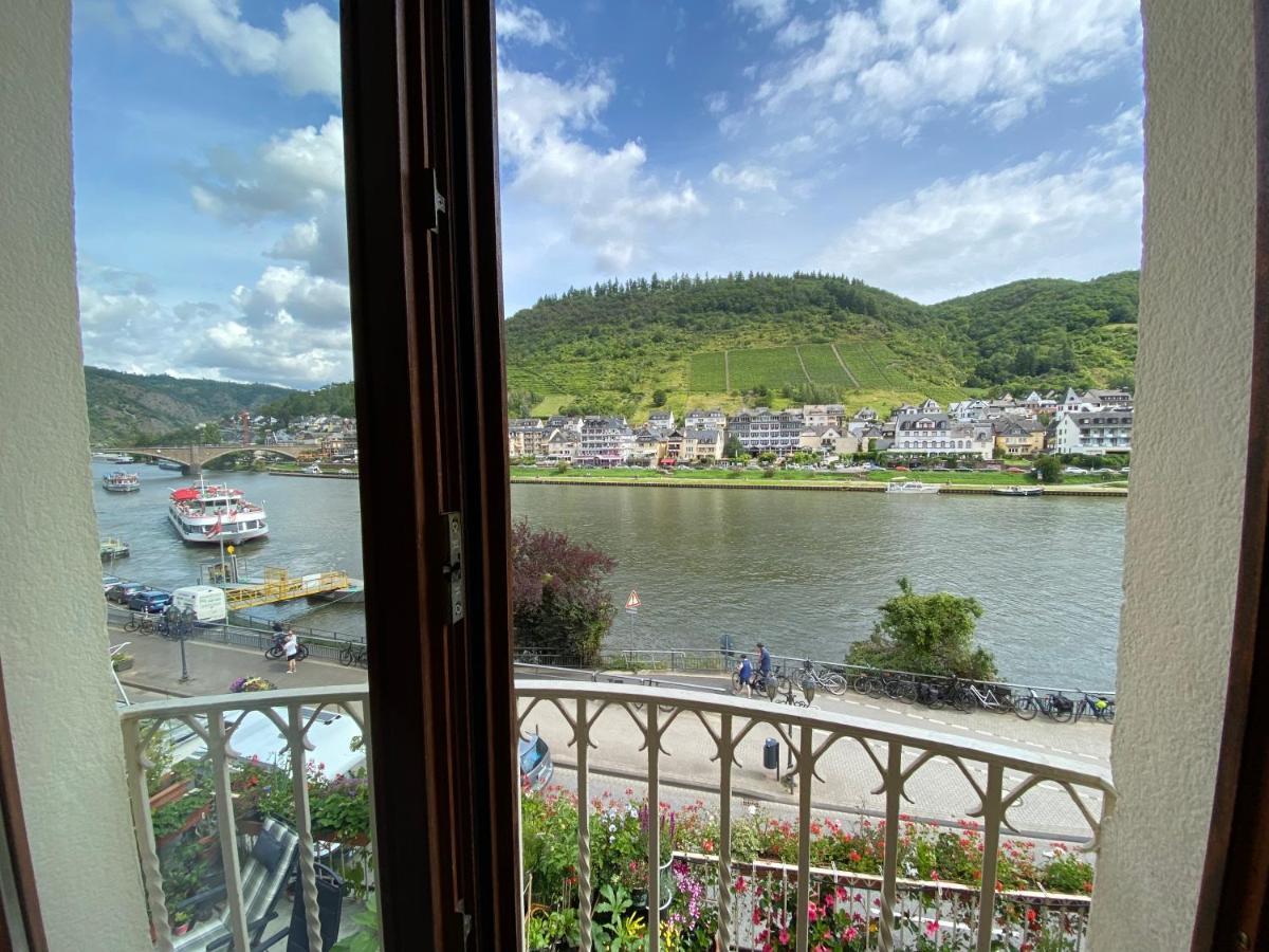 Holiday Apartment Mit Moselblick Im Moselhaus Cochem Exterior foto
