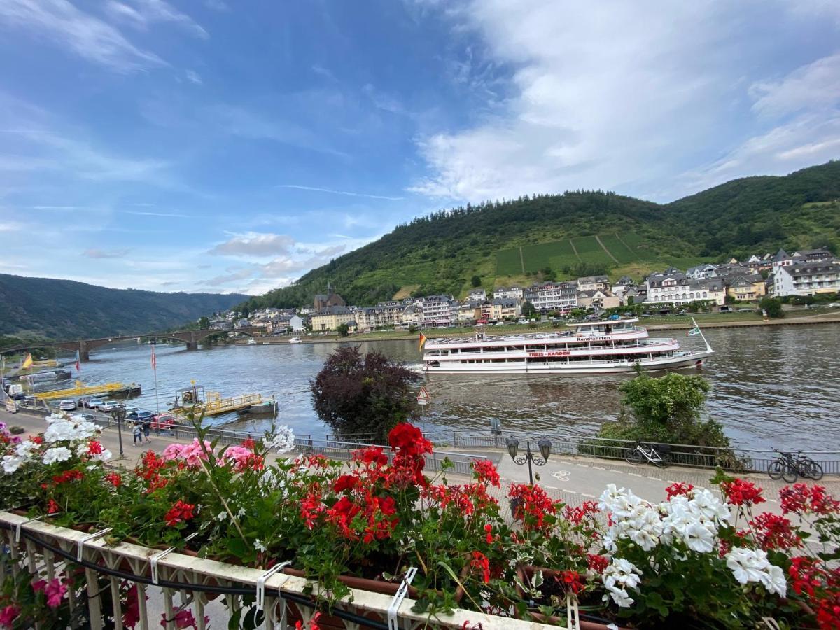 Holiday Apartment Mit Moselblick Im Moselhaus Cochem Exterior foto
